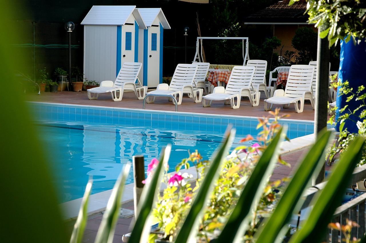 Roma Suite Apartments Cervia Dış mekan fotoğraf